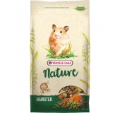 Hamster krmivo pre škrečka so živočíšnymi bielkovinami